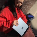 Apple MacBook Air 13-inch : M4 chip with 10-core CPU and 8-core GPU  16GB  256GB SSD - Sky Blue - Image 3