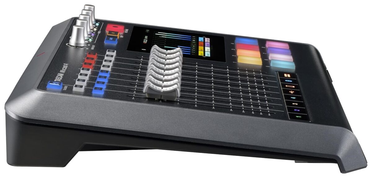 Tascam Mixcast 4 - mixer for podcast recording - Image 4